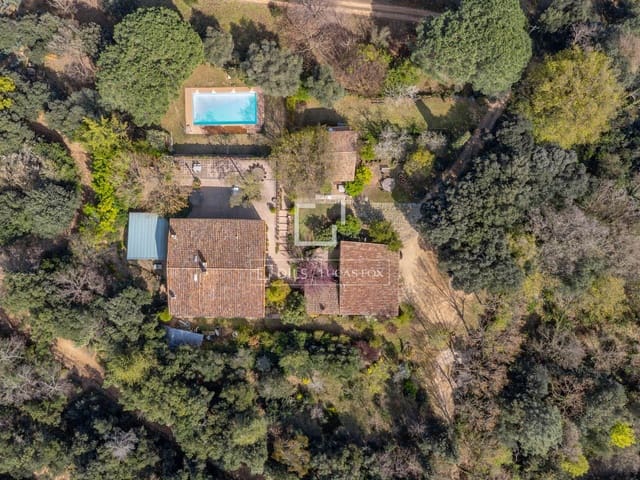 12 soveværelse Finca/Landehus til salg i Anglès med swimmingpool garage - € 1.500.000 (Ref: 9743030)