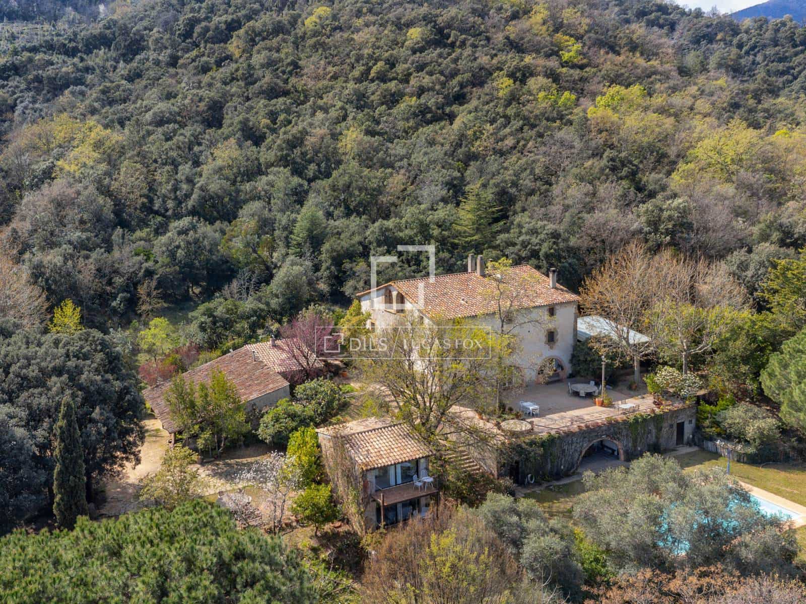12 soverom Finca/Herregård til salgs i Angles med svømmebasseng garasje - € 1 500 000 (Ref: 9743030)
