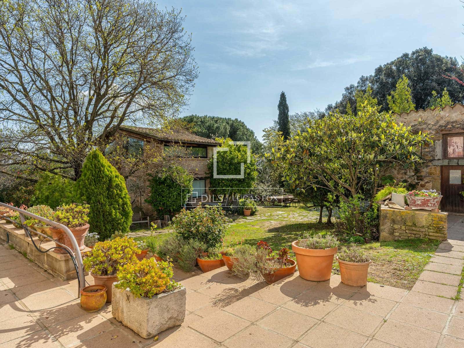 12 soverom Finca/Herregård til salgs i Angles med svømmebasseng garasje - € 1 500 000 (Ref: 9743030)