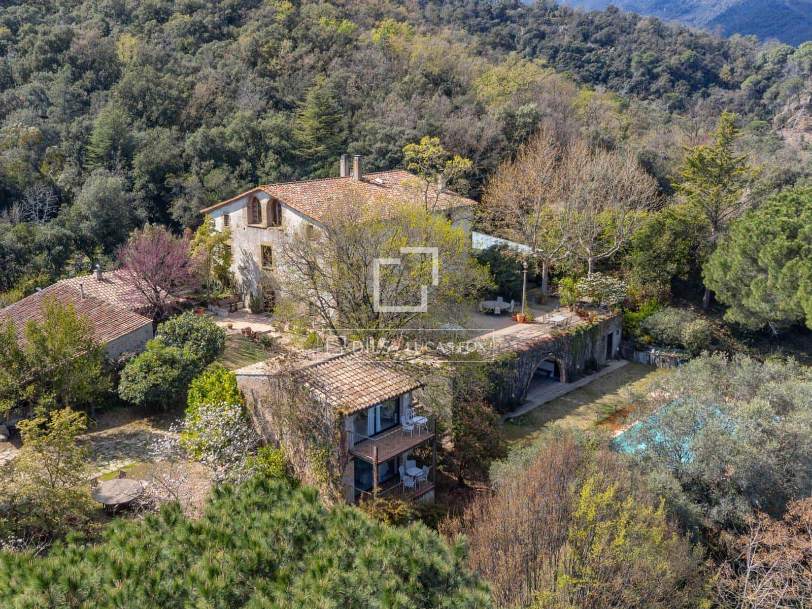 12 soverom Finca/Herregård til salgs i Angles med svømmebasseng garasje - € 1 500 000 (Ref: 9743030)