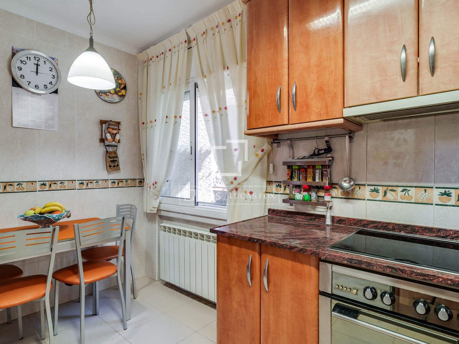 4 sypialnia Willa na sprzedaż w Vilassar de Dalt z basenem garażem - 750 000 € (Ref: 9743996)