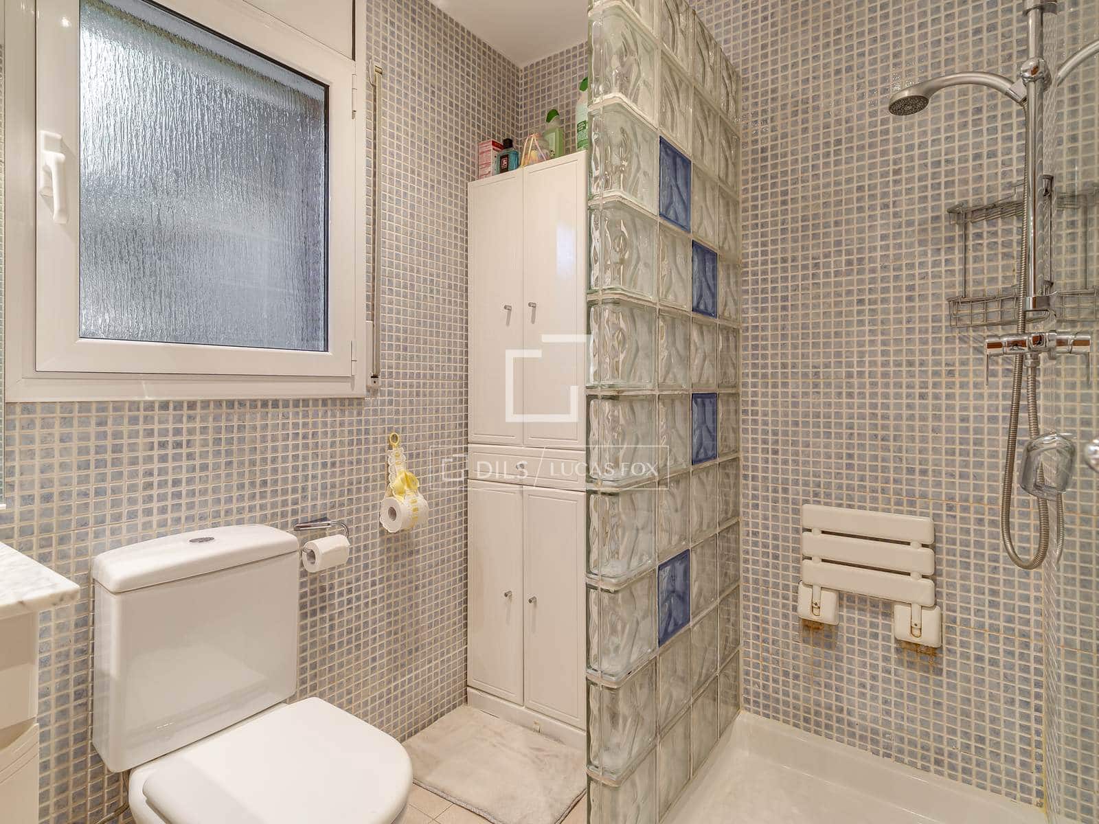 4 sypialnia Willa na sprzedaż w Vilassar de Dalt z basenem garażem - 750 000 € (Ref: 9743996)