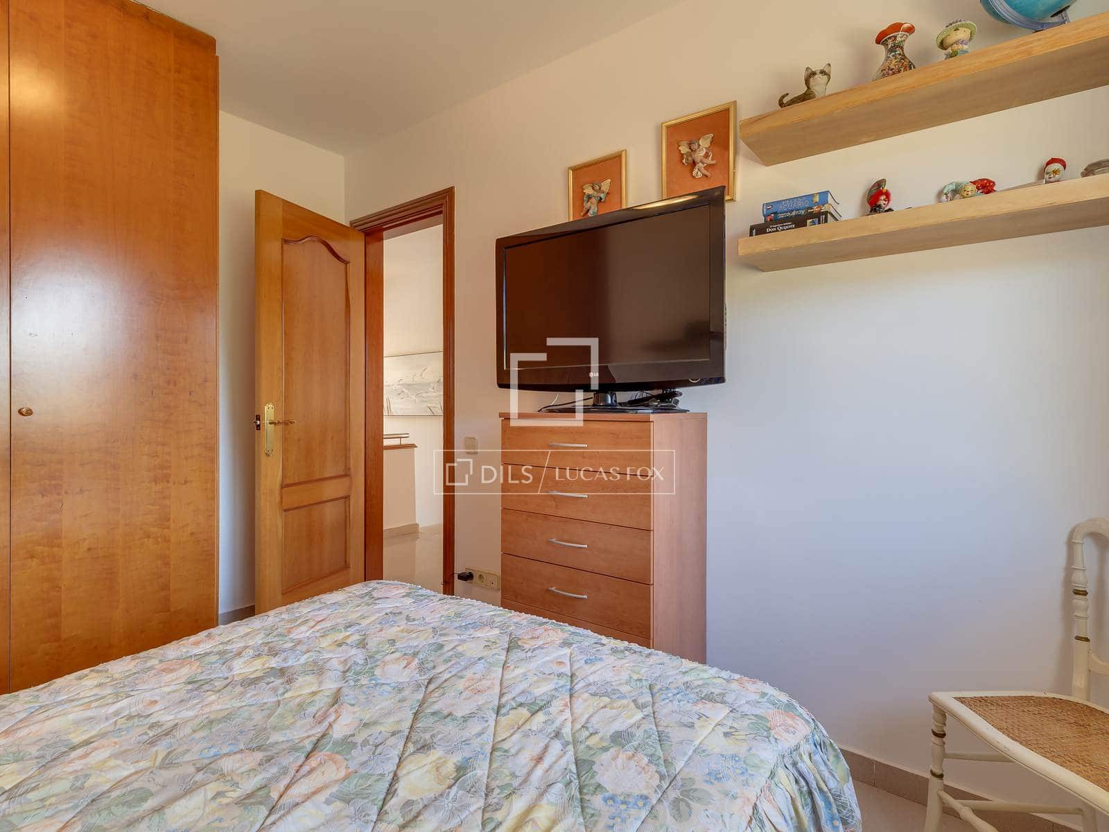 4 sypialnia Willa na sprzedaż w Vilassar de Dalt z basenem garażem - 750 000 € (Ref: 9743996)