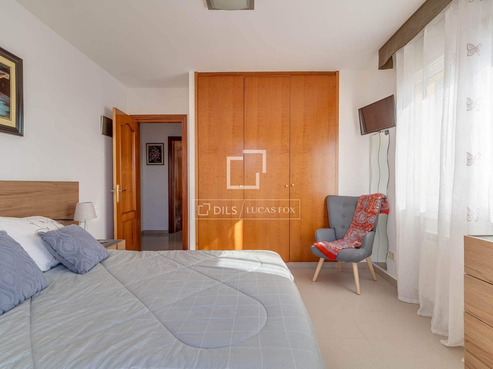 4 sypialnia Willa na sprzedaż w Vilassar de Dalt z basenem garażem - 750 000 € (Ref: 9743996)