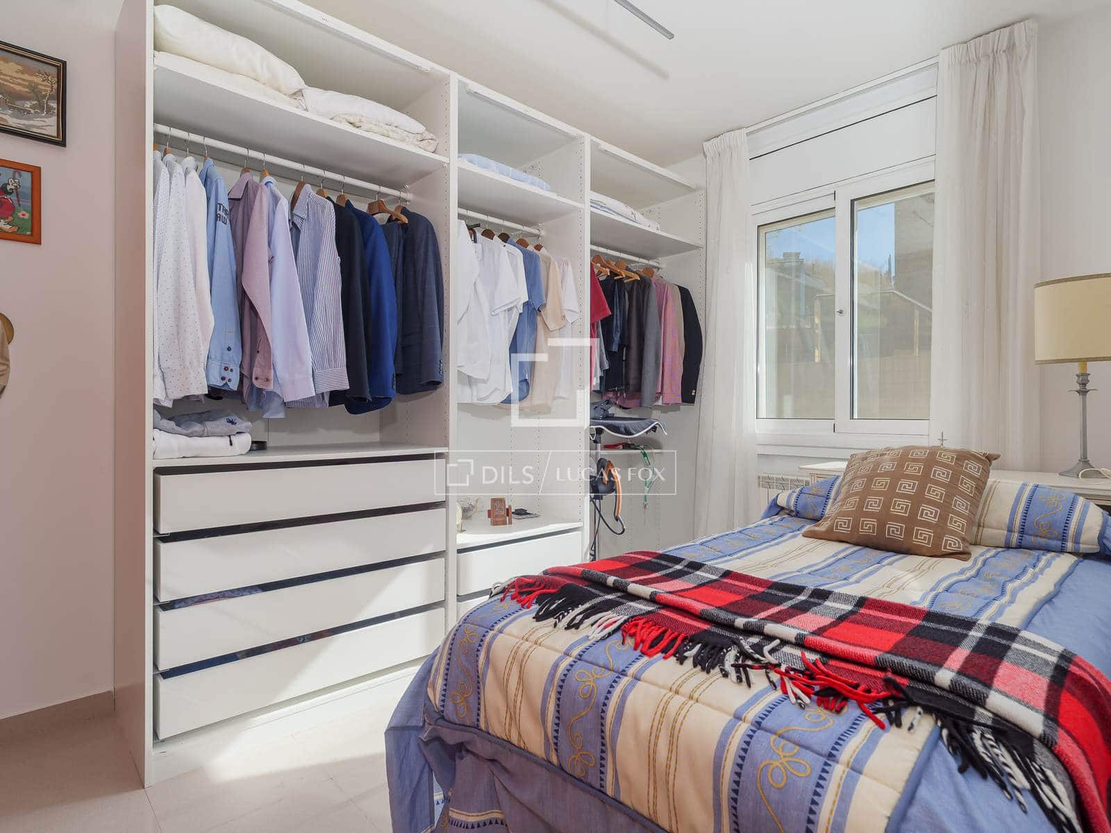 4 sypialnia Willa na sprzedaż w Vilassar de Dalt z basenem garażem - 750 000 € (Ref: 9743996)