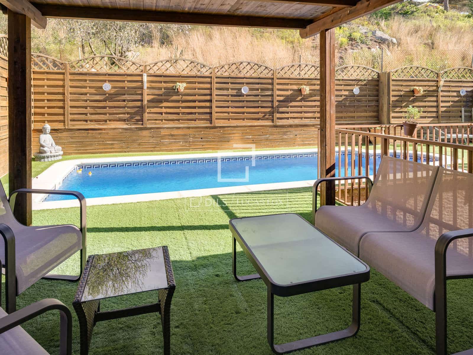 4 sypialnia Willa na sprzedaż w Vilassar de Dalt z basenem garażem - 750 000 € (Ref: 9743996)