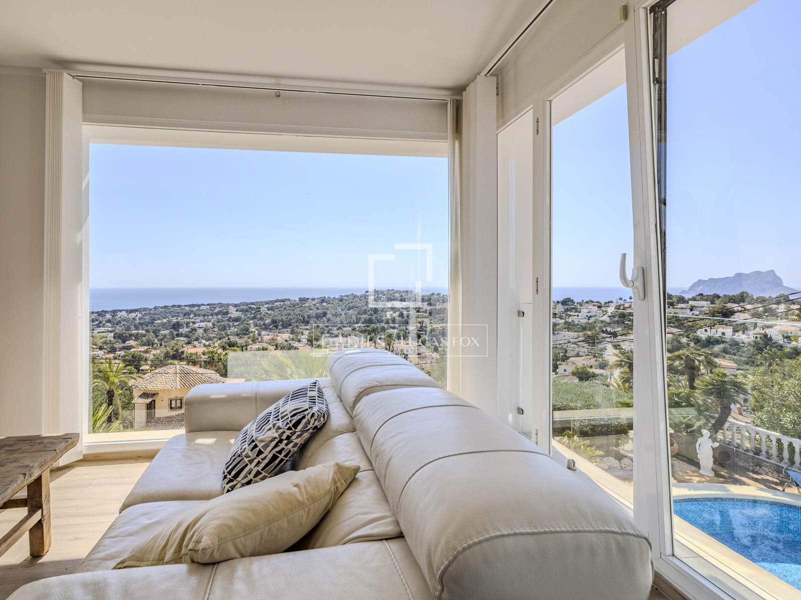 4 makuuhuone Huvila myytävänä paikassa Moraira mukana uima-altaan 
autotalli - 1 295 000 € (Ref: 9745140)