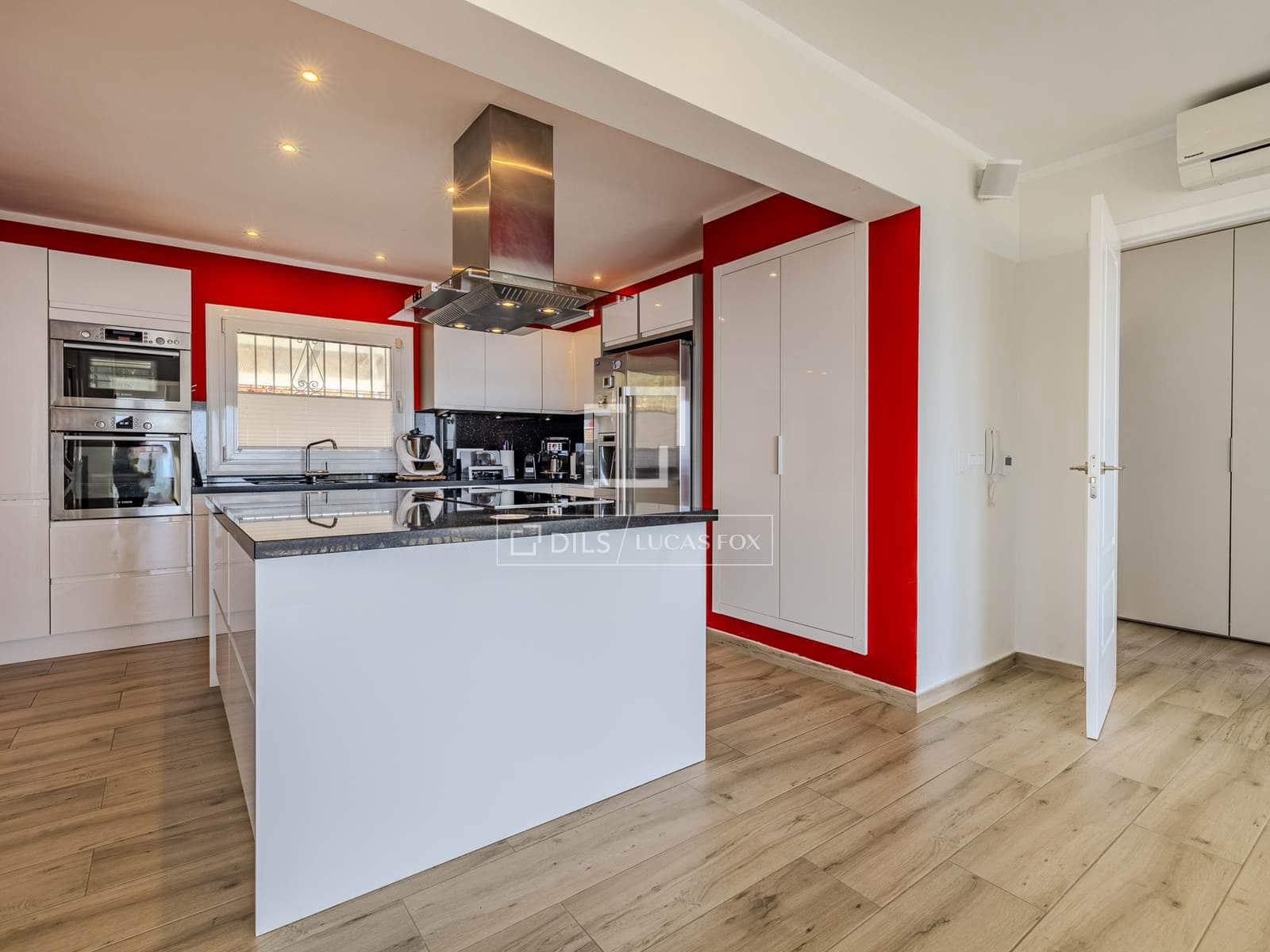 4 makuuhuone Huvila myytävänä paikassa Moraira mukana uima-altaan 
autotalli - 1 295 000 € (Ref: 9745140)