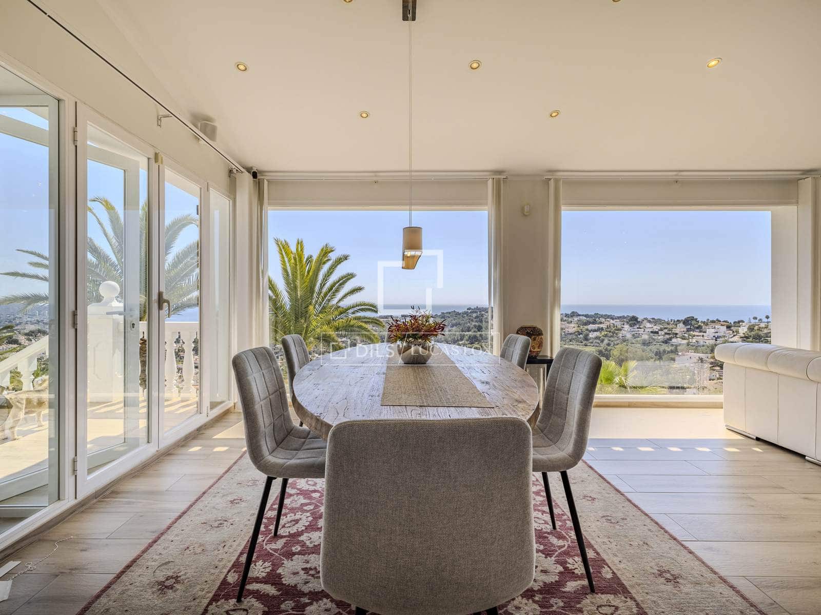 4 makuuhuone Huvila myytävänä paikassa Moraira mukana uima-altaan 
autotalli - 1 295 000 € (Ref: 9745140)