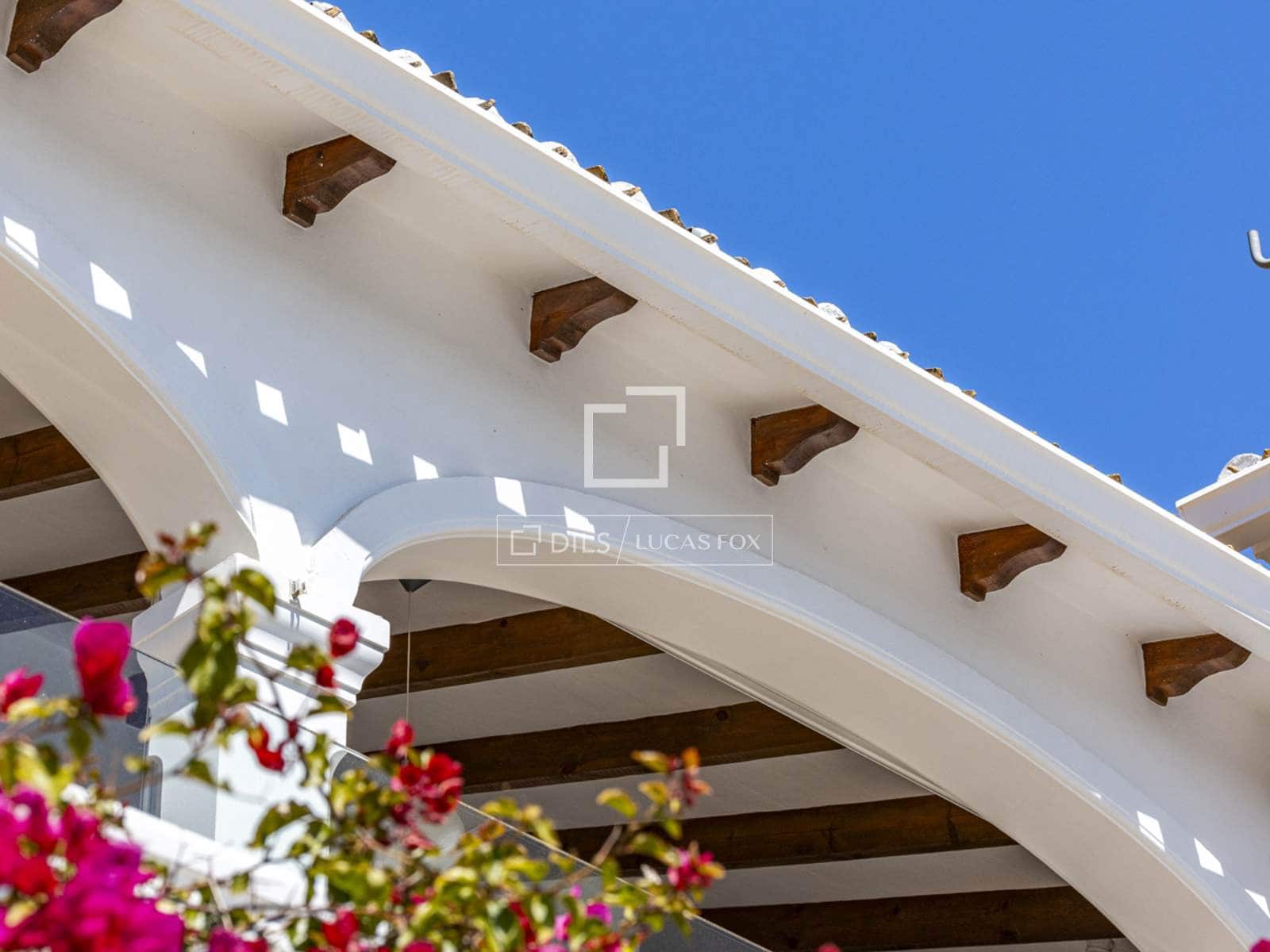 4 makuuhuone Huvila myytävänä paikassa Moraira mukana uima-altaan 
autotalli - 1 295 000 € (Ref: 9745140)