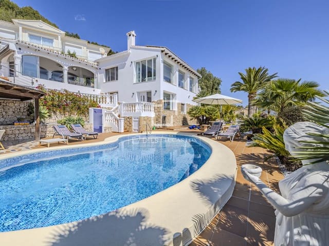 4 makuuhuone Huvila myytävänä paikassa Moraira, Teulada-Moraira mukana uima-altaan 
autotalli - 1 295 000 € (Ref: 9745140)