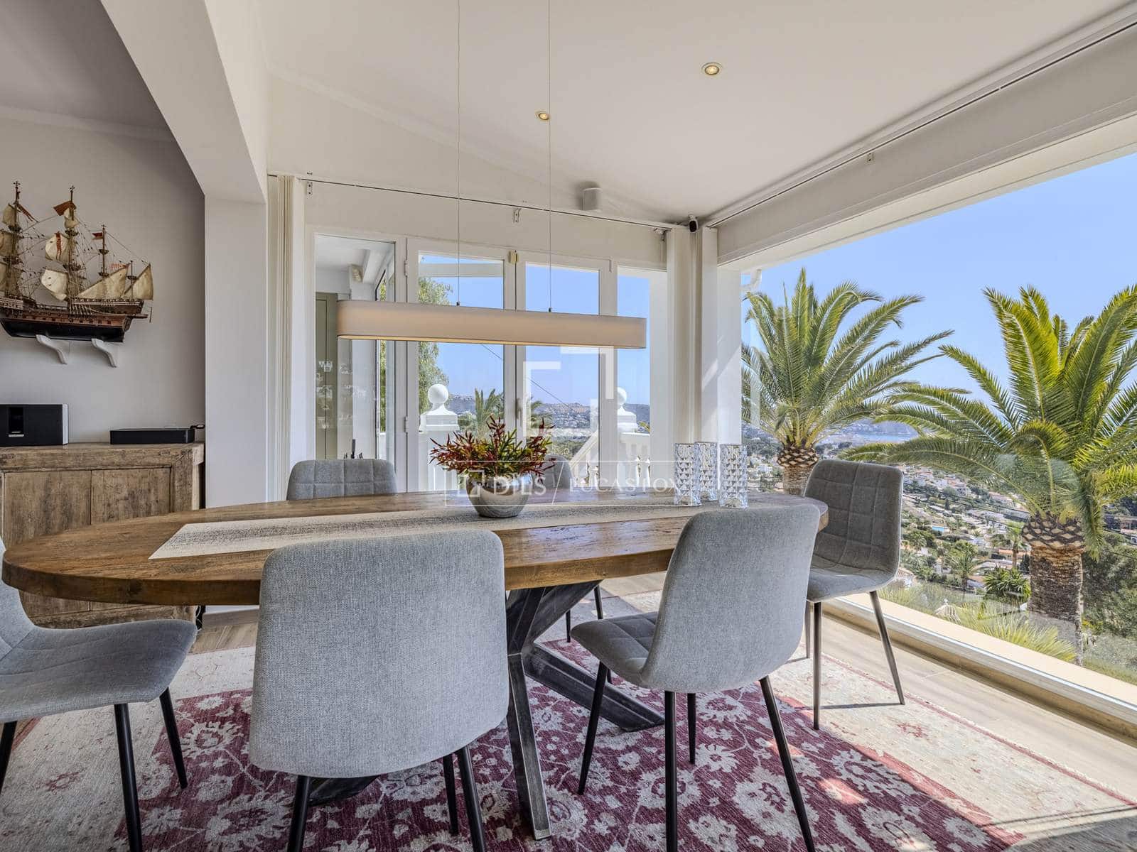 4 makuuhuone Huvila myytävänä paikassa Moraira mukana uima-altaan 
autotalli - 1 295 000 € (Ref: 9745140)