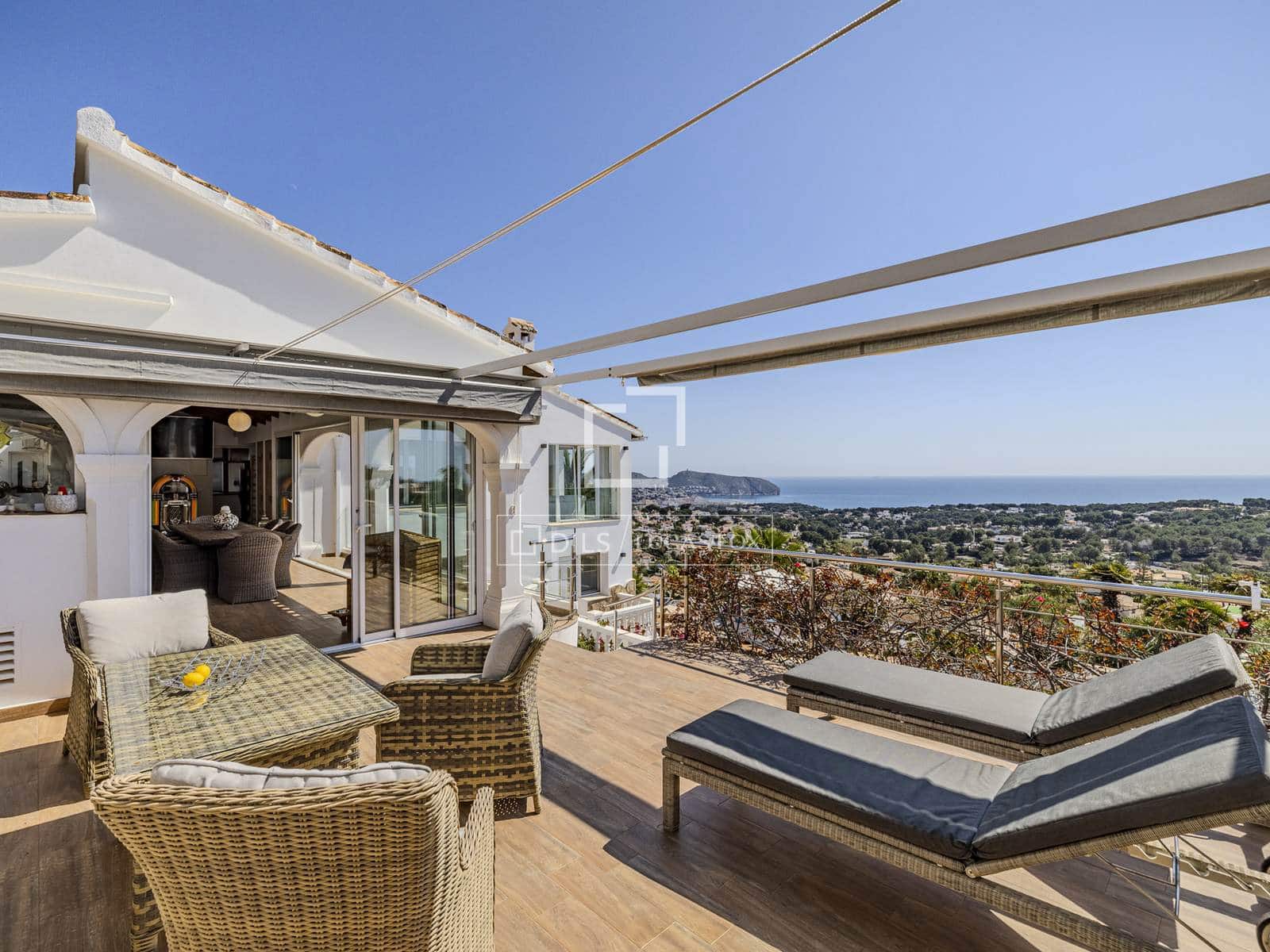 4 makuuhuone Huvila myytävänä paikassa Moraira mukana uima-altaan 
autotalli - 1 295 000 € (Ref: 9745140)