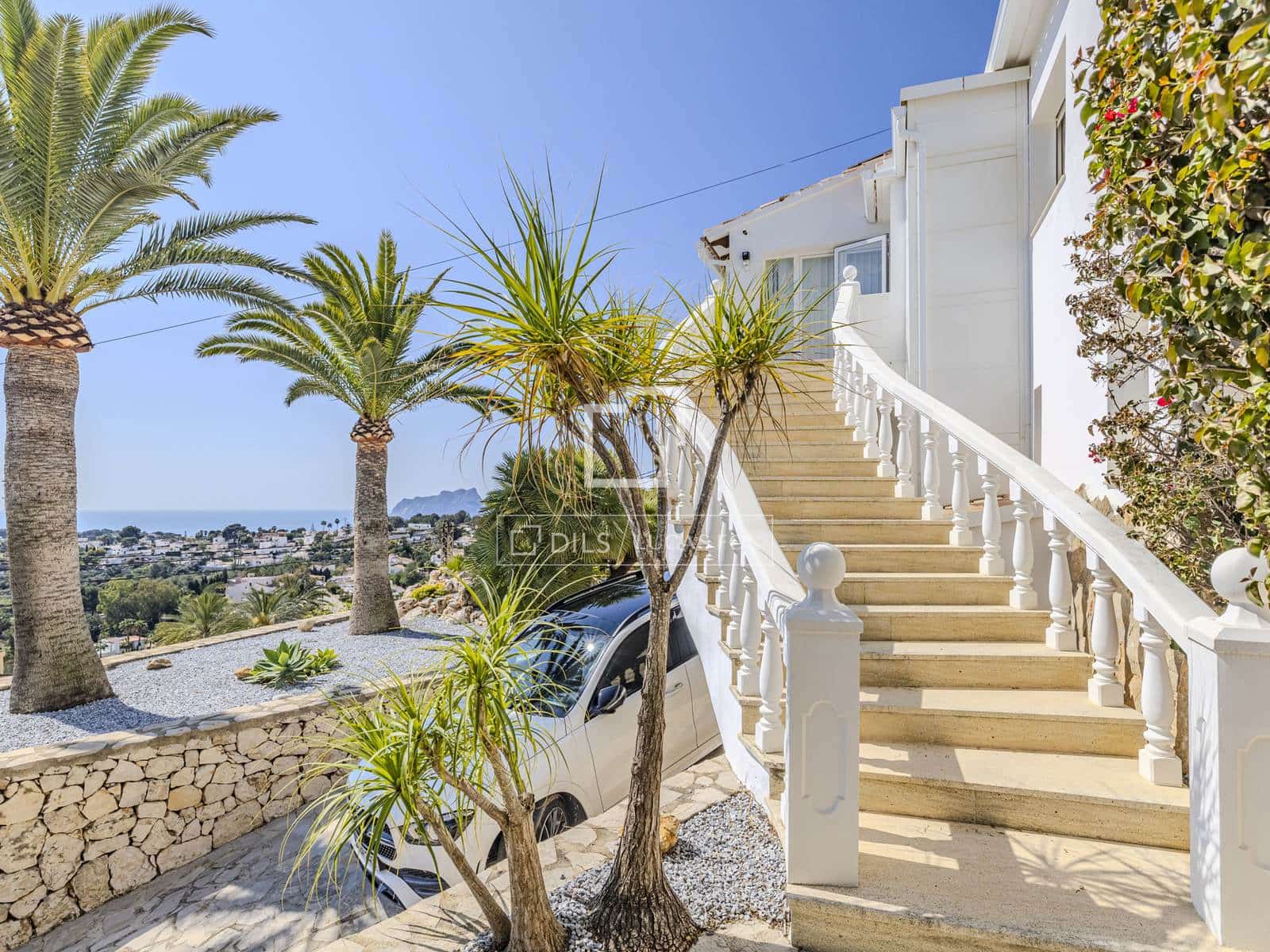 4 makuuhuone Huvila myytävänä paikassa Moraira mukana uima-altaan 
autotalli - 1 295 000 € (Ref: 9745140)