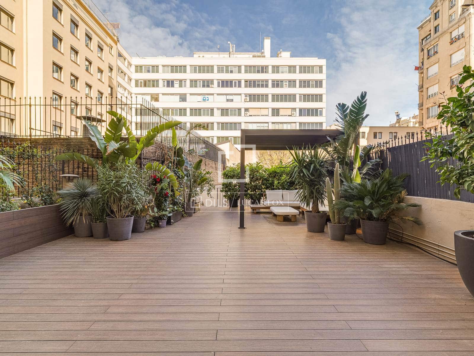 3 soveværelse Lejlighed til salg i Barcelona by - € 2.650.000 (Ref: 9745902)