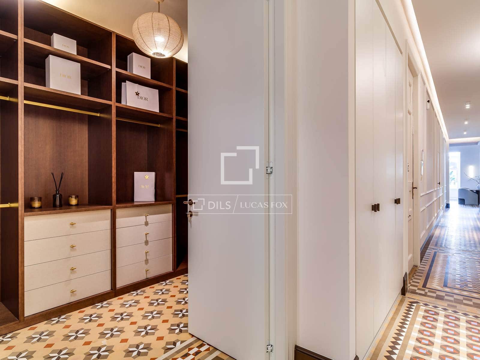 3 soveværelse Lejlighed til salg i Barcelona by - € 2.650.000 (Ref: 9745902)