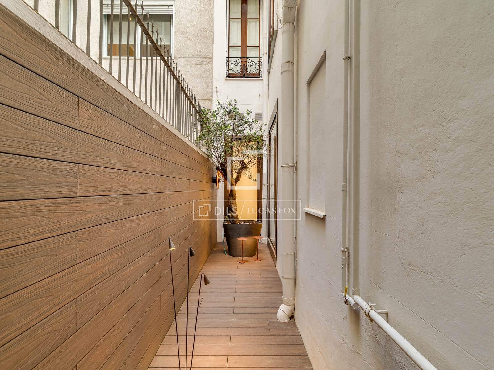 3 soveværelse Lejlighed til salg i Barcelona by - € 2.650.000 (Ref: 9745902)