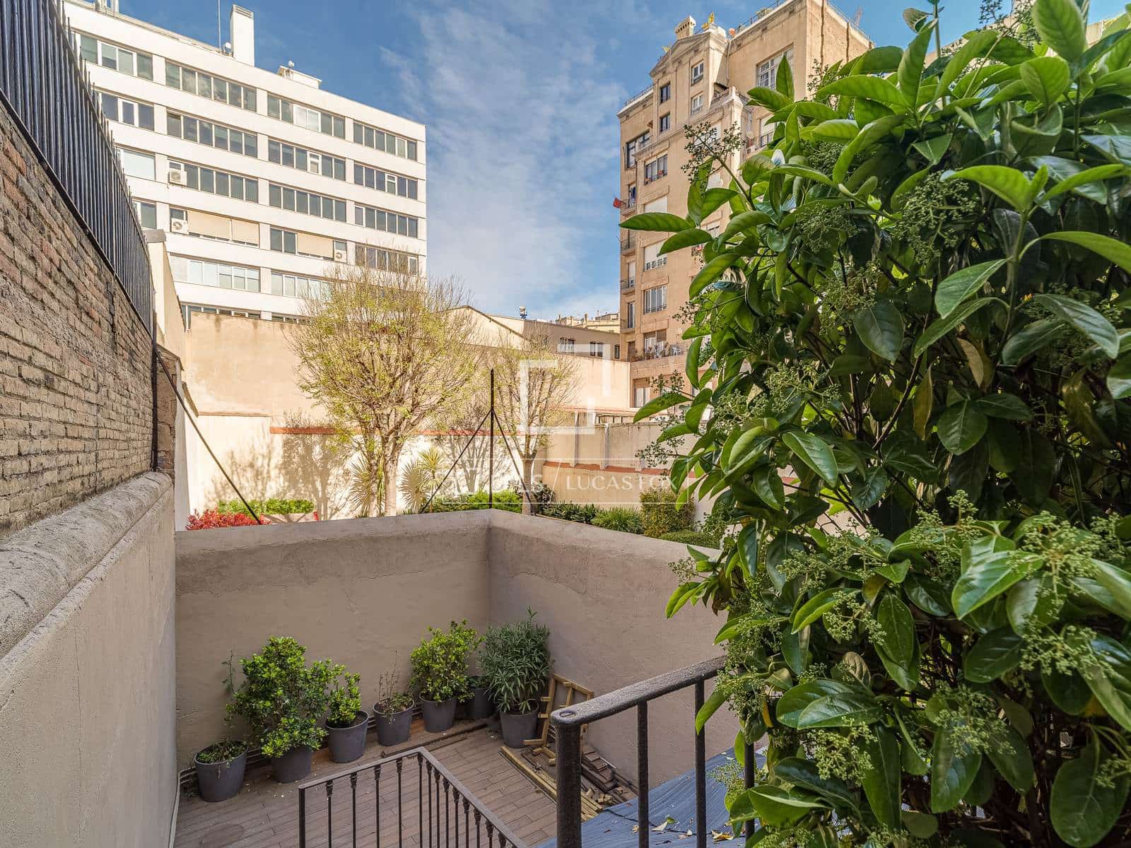 3 soveværelse Lejlighed til salg i Barcelona by - € 2.650.000 (Ref: 9745902)