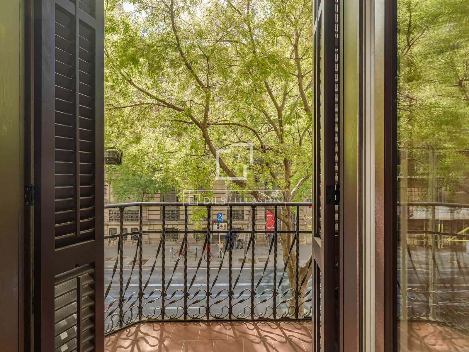 3 soveværelse Lejlighed til salg i Barcelona by - € 2.650.000 (Ref: 9745902)