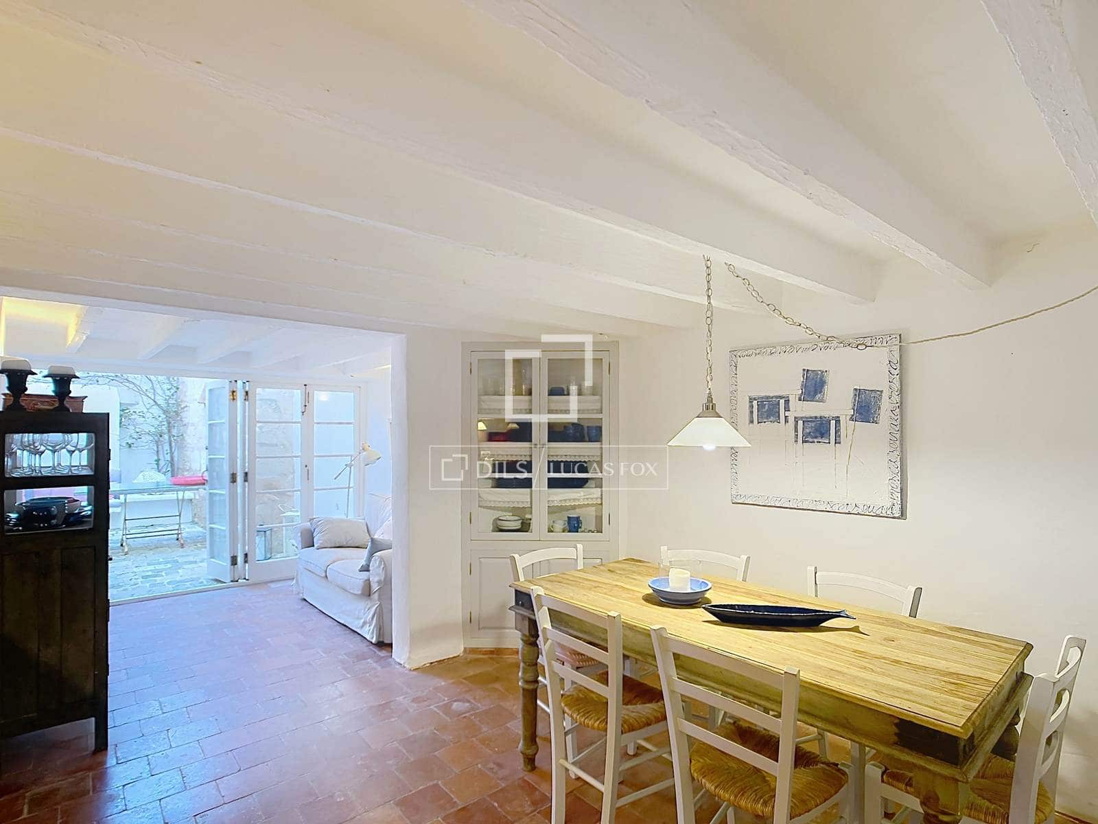 3 bedroom Villa for sale in Ciutadella de Menorca - € 770,000 (Ref: 9747067)