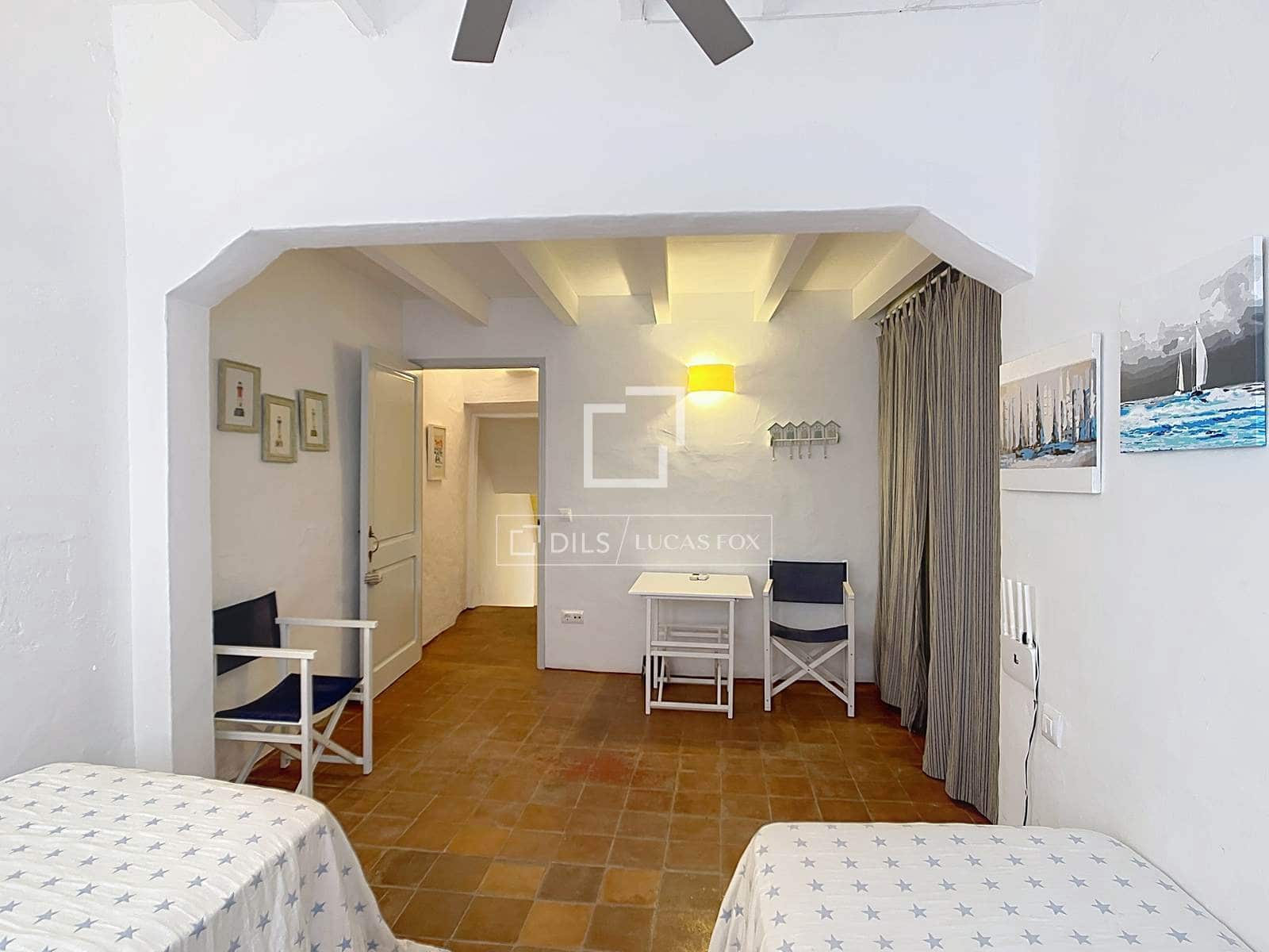 3 bedroom Villa for sale in Ciutadella de Menorca - € 770,000 (Ref: 9747067)