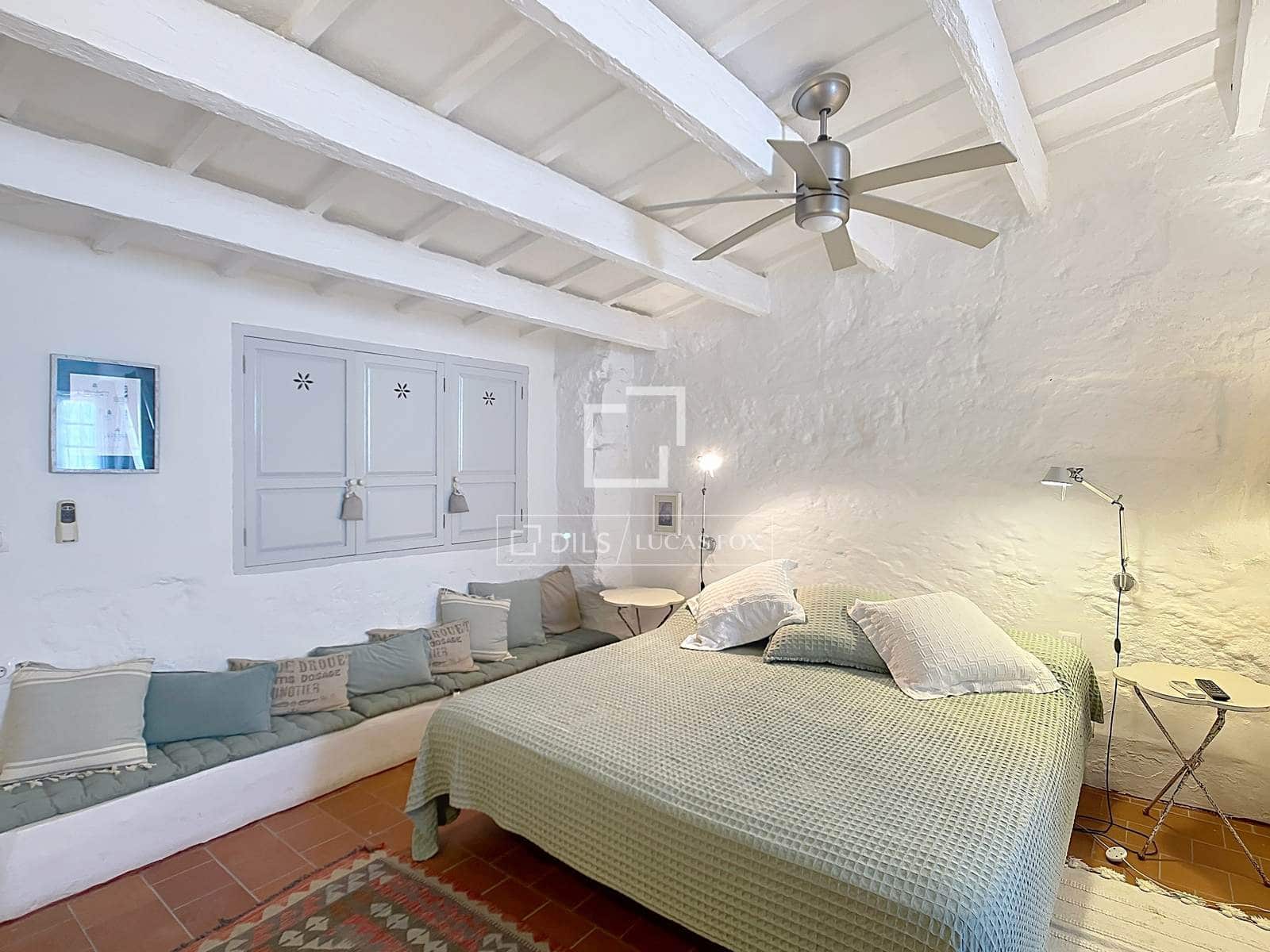 3 bedroom Villa for sale in Ciutadella de Menorca - € 770,000 (Ref: 9747067)