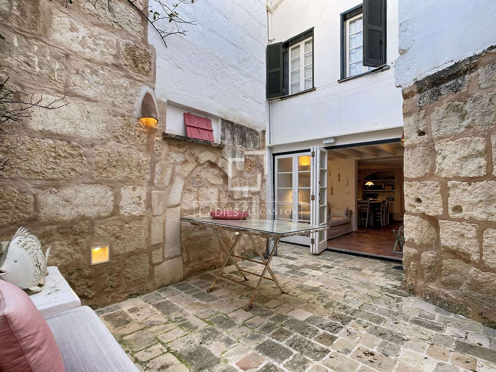 3 bedroom Villa for sale in Ciutadella de Menorca - € 770,000 (Ref: 9747067)