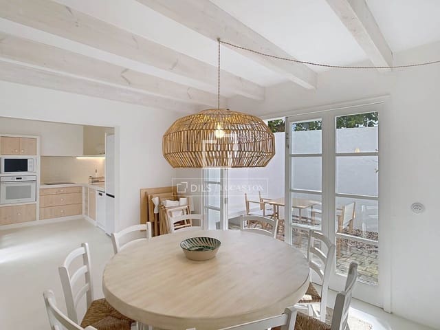 4 soveværelse Villa til salg i Ciutadella de Menorca - € 875.000 (Ref: 9747140)