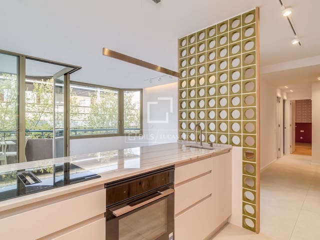 3 makuuhuone Huoneisto myytävänä paikassa Barcelona kaupunki mukana 
autotalli - 895 000 € (Ref: 9748212)