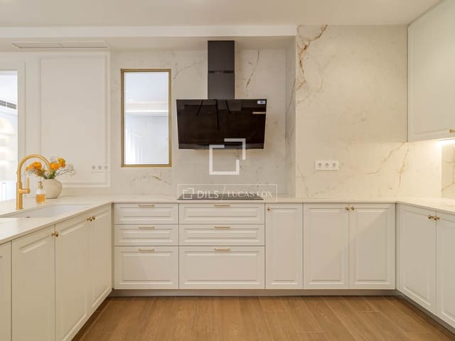 Apartamento de 5 habitaciones en Barcelona ciudad en venta - 2.100.000 € (Ref: 9748351)