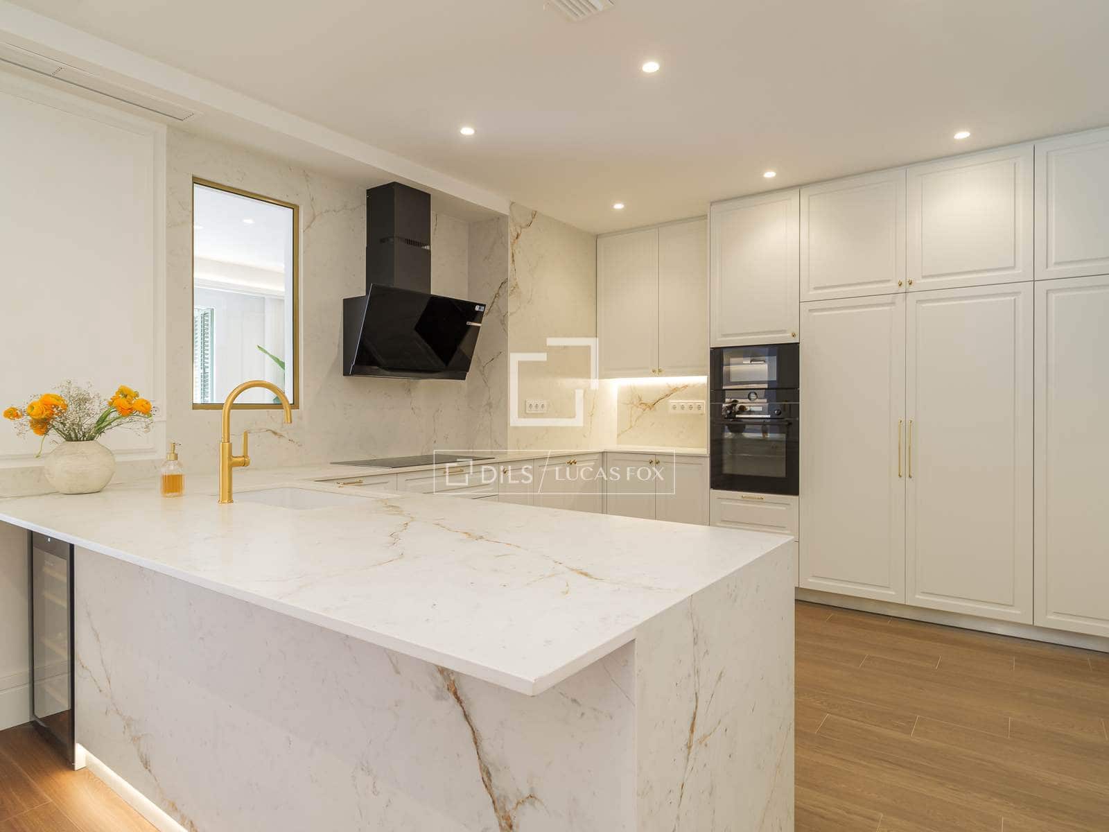 Apartamento de 5 habitaciones en Barcelona ciudad en venta - 2.100.000 € (Ref: 9748351)