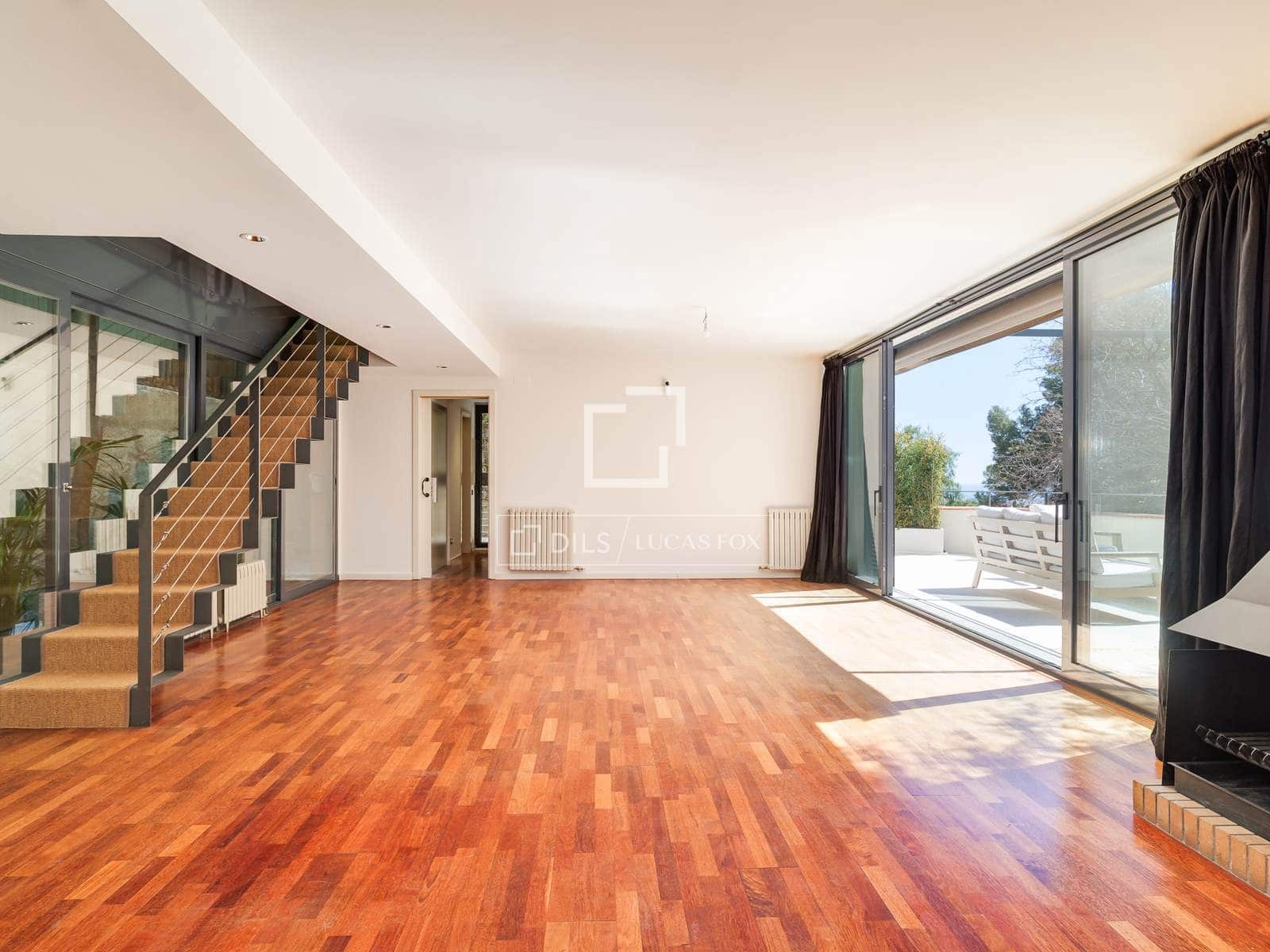 5 soveværelse Villa til leje i Barcelona by med garage - € 5.900 (Ref: 9748352)