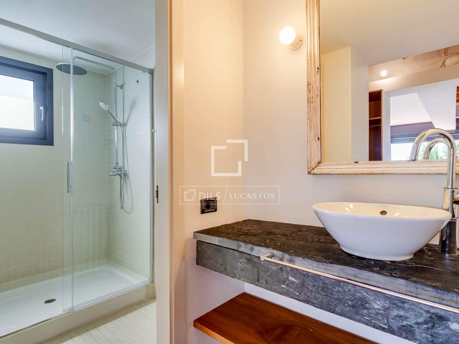 5 soveværelse Villa til leje i Barcelona by med garage - € 5.900 (Ref: 9748352)