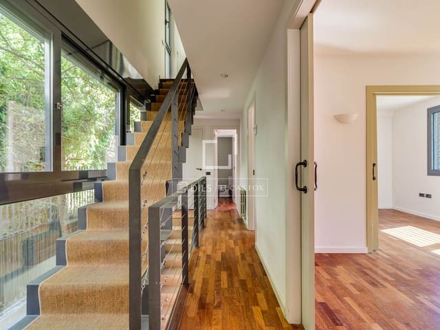 5 soveværelse Villa til leje i Barcelona by med garage - € 5.900 (Ref: 9748352)