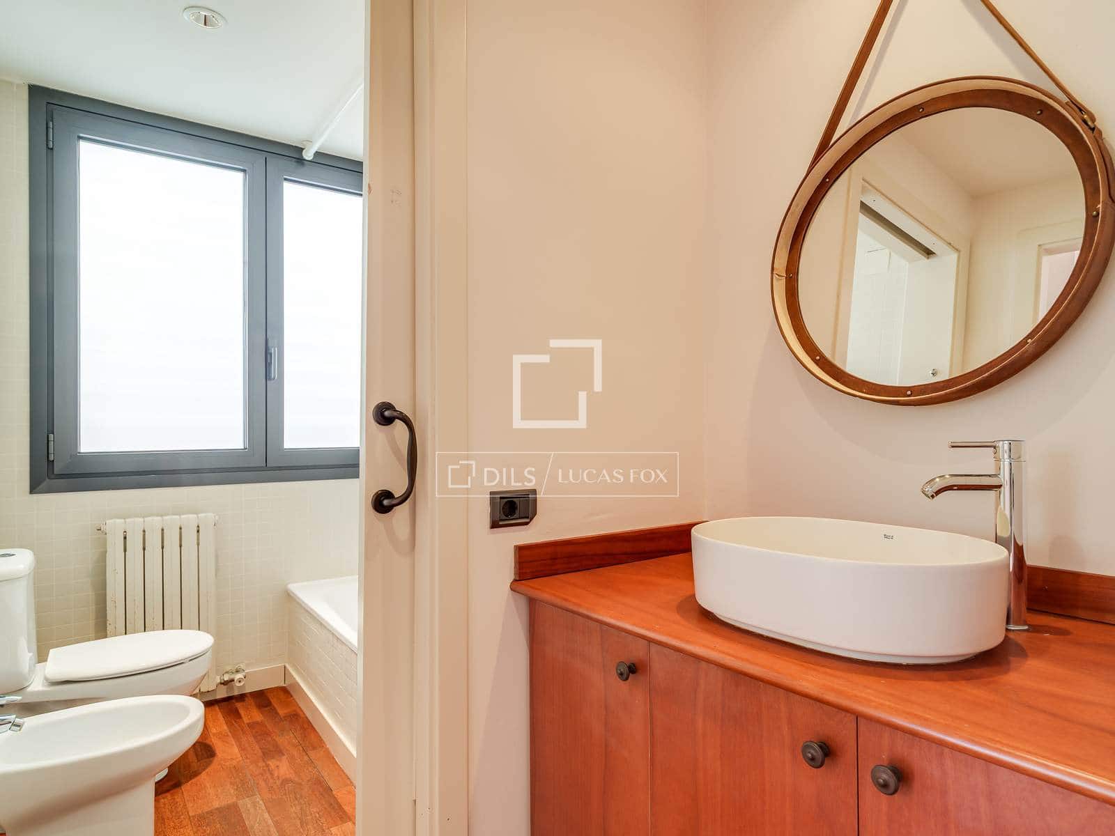 5 soveværelse Villa til leje i Barcelona by med garage - € 5.900 (Ref: 9748352)