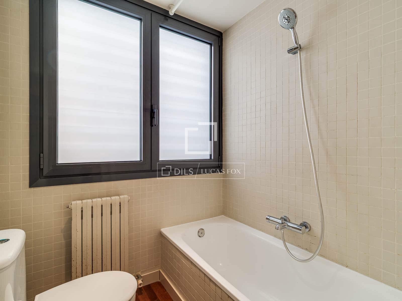 5 soveværelse Villa til leje i Barcelona by med garage - € 5.900 (Ref: 9748352)