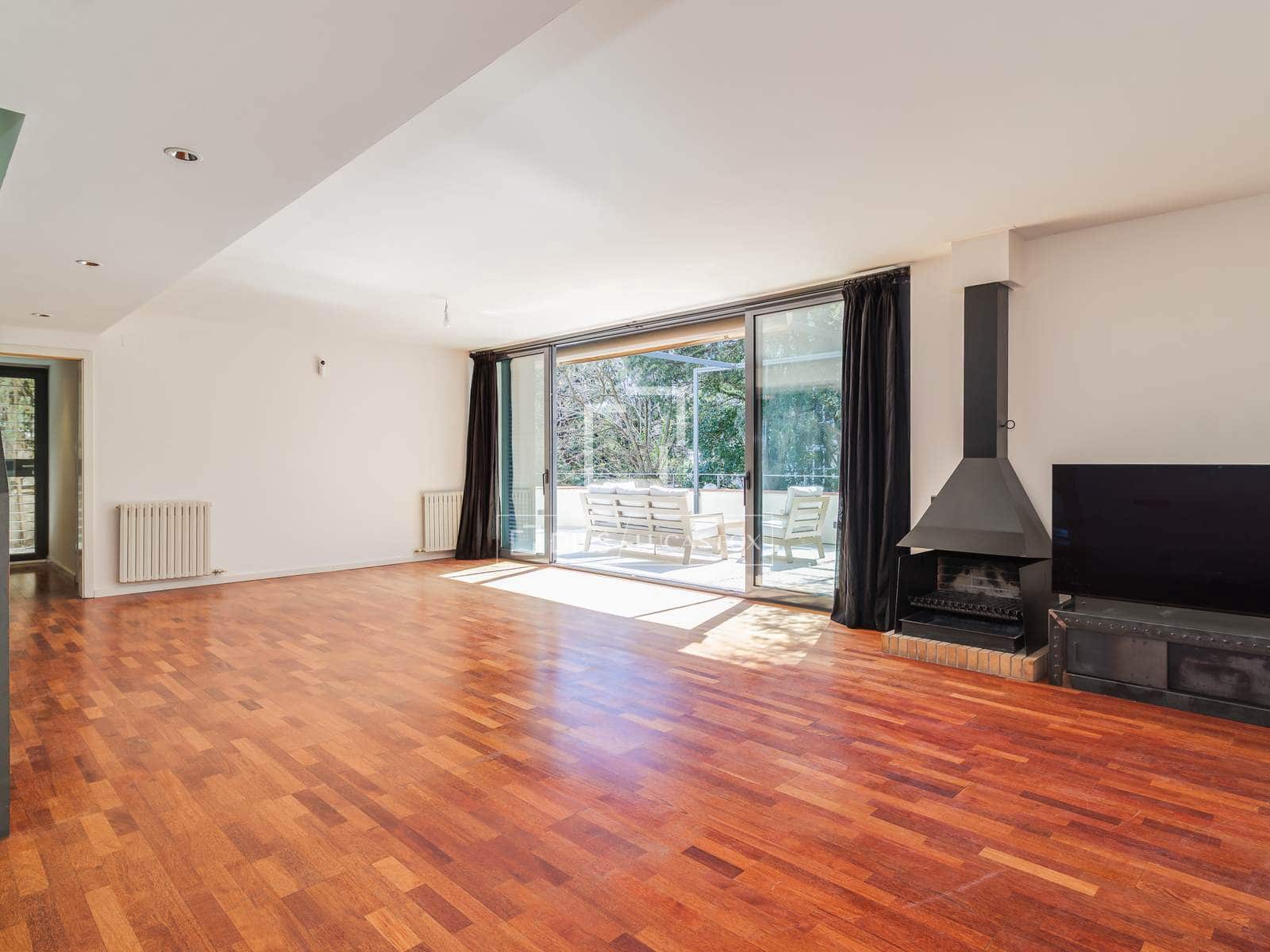 5 soveværelse Villa til leje i Barcelona by med garage - € 5.900 (Ref: 9748352)