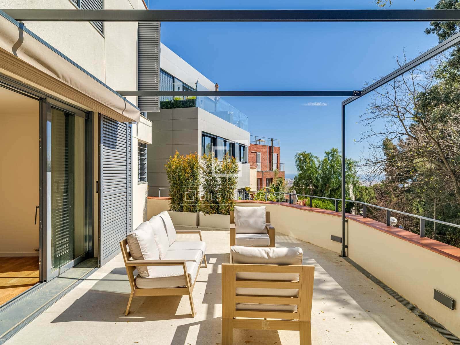 5 soveværelse Villa til leje i Barcelona by med garage - € 5.900 (Ref: 9748352)