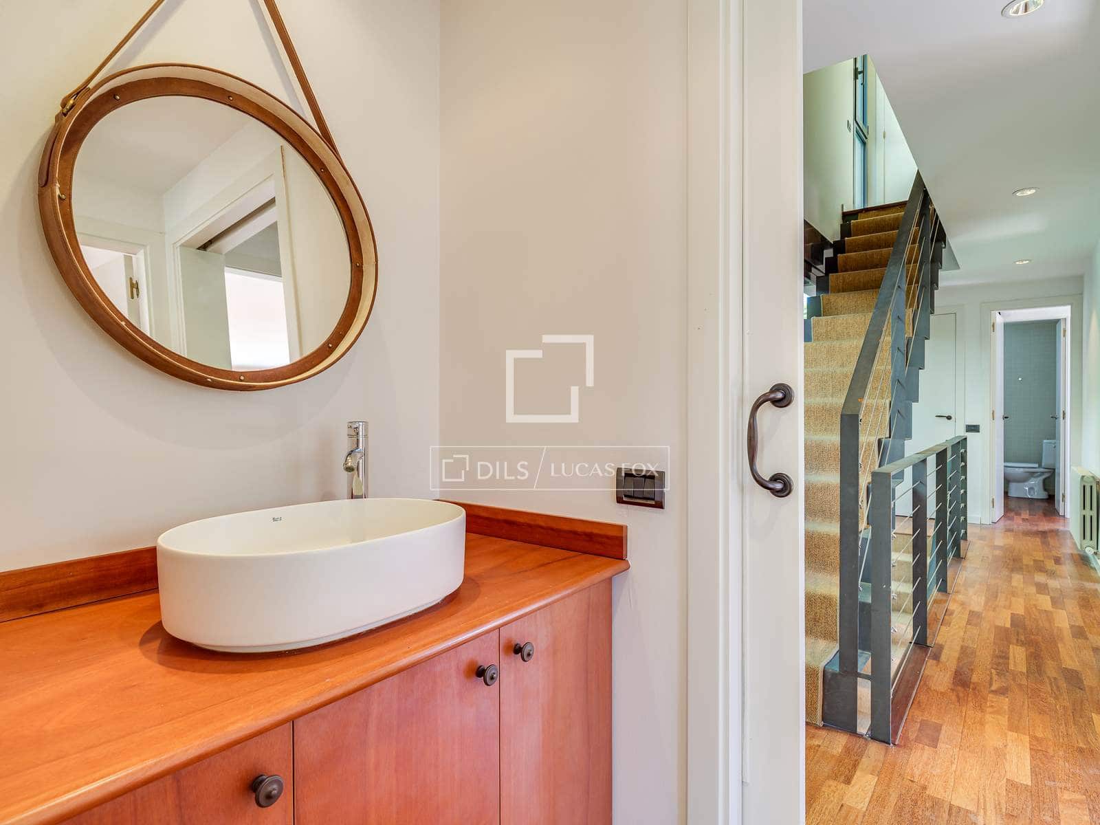 5 soveværelse Villa til leje i Barcelona by med garage - € 5.900 (Ref: 9748352)