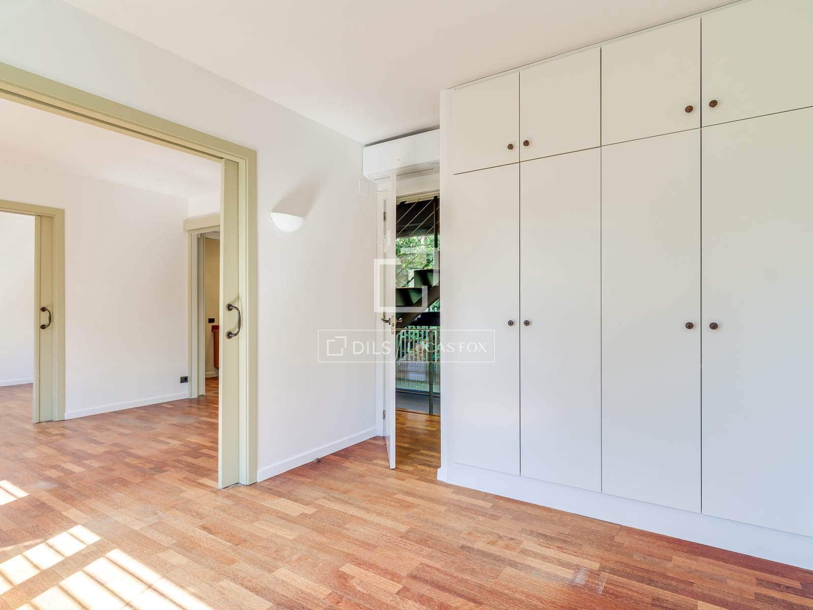 5 soveværelse Villa til leje i Barcelona by med garage - € 5.900 (Ref: 9748352)