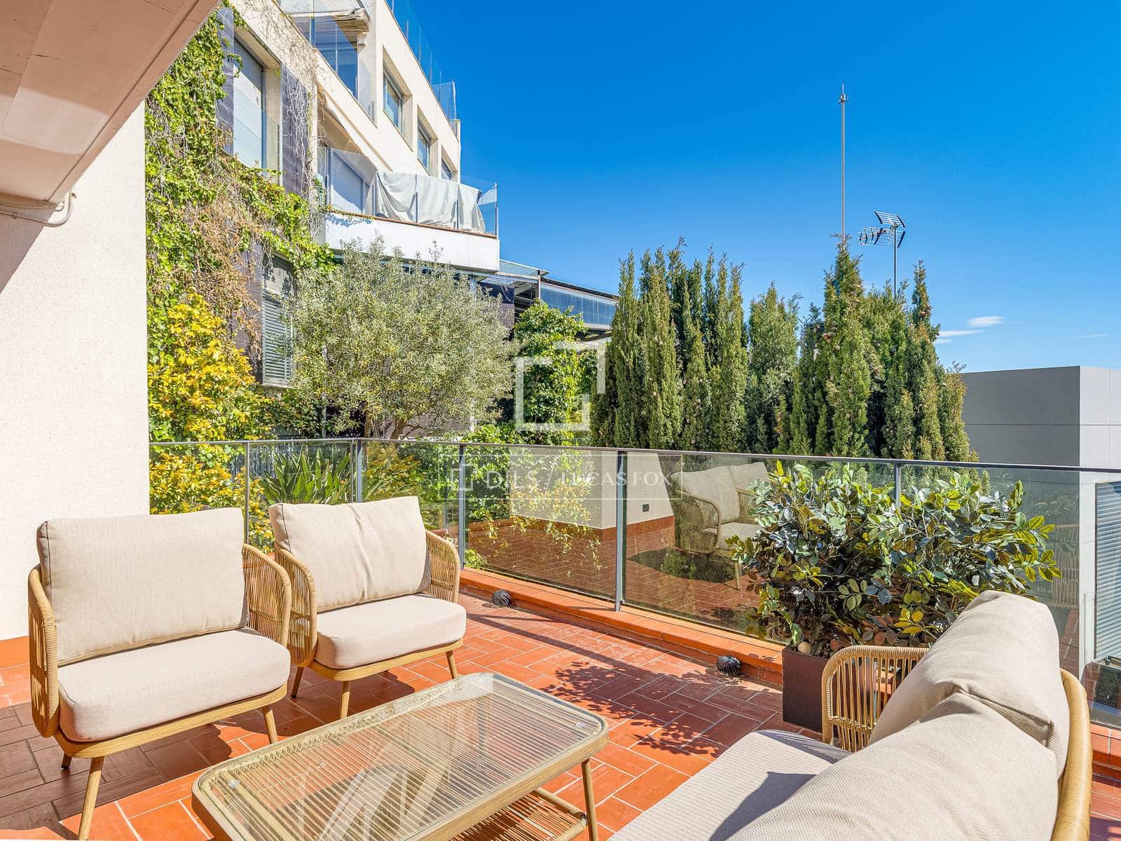 5 soveværelse Villa til leje i Barcelona by med garage - € 5.900 (Ref: 9748352)