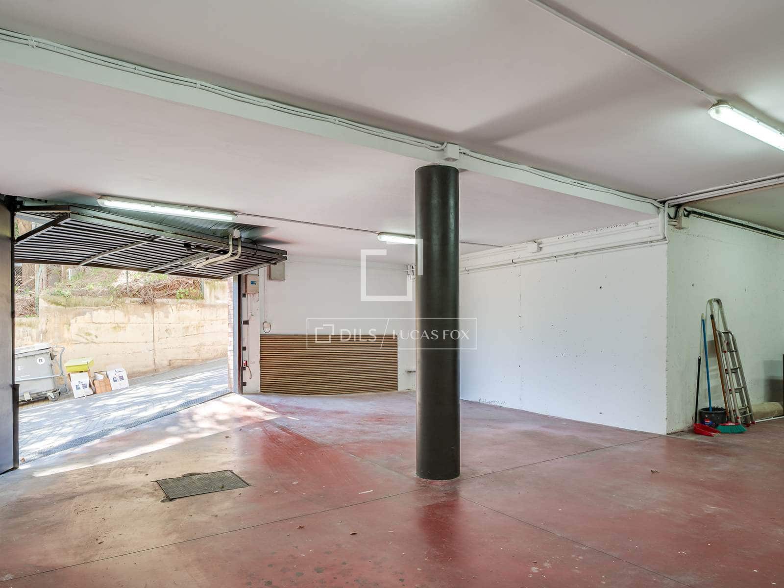 5 soveværelse Villa til leje i Barcelona by med garage - € 5.900 (Ref: 9748352)