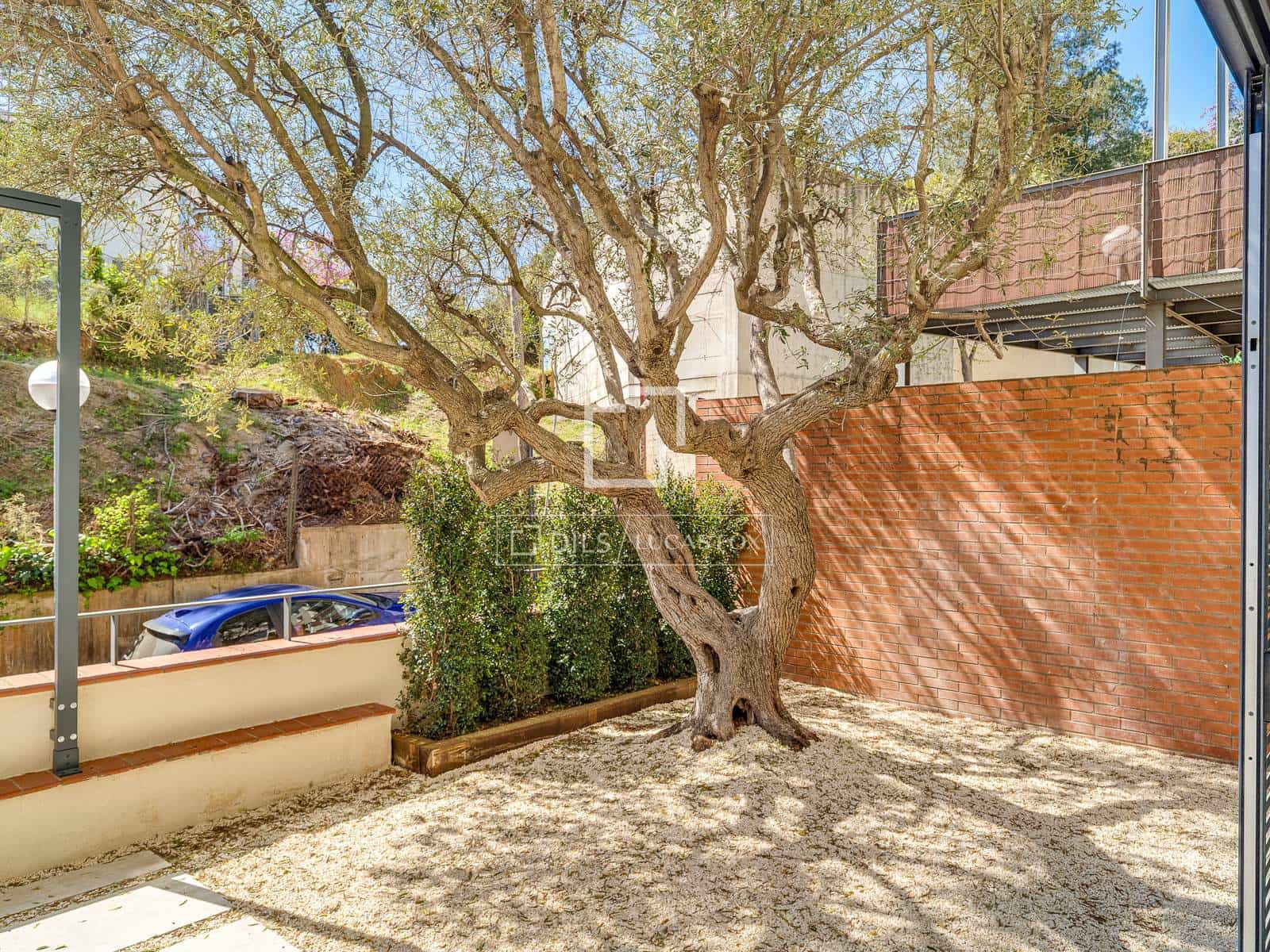 5 soveværelse Villa til leje i Barcelona by med garage - € 5.900 (Ref: 9748352)