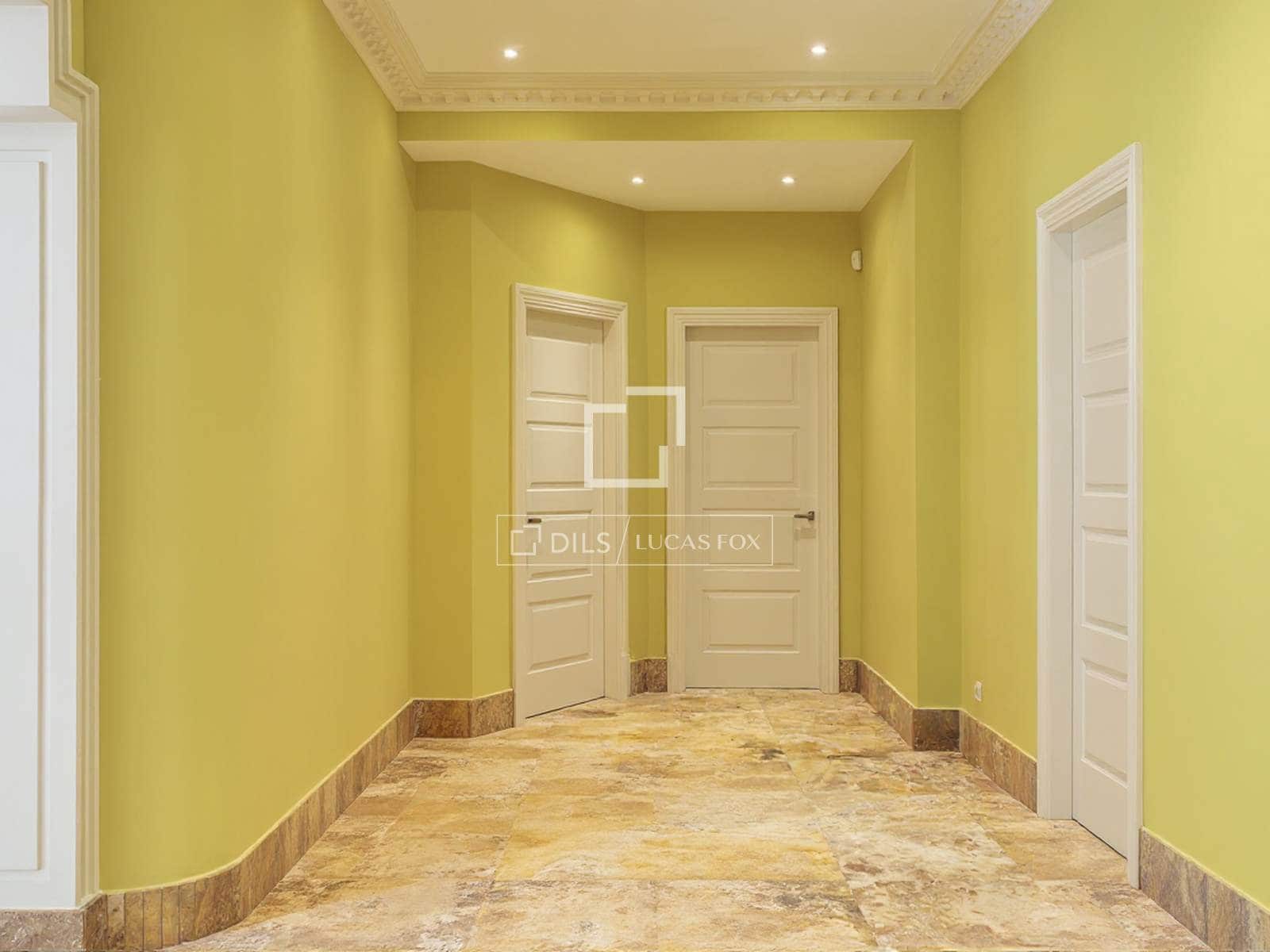 2 bedroom Apartment for sale in Madrid city with garage - € 5,500,000 (Ref: 9748353)