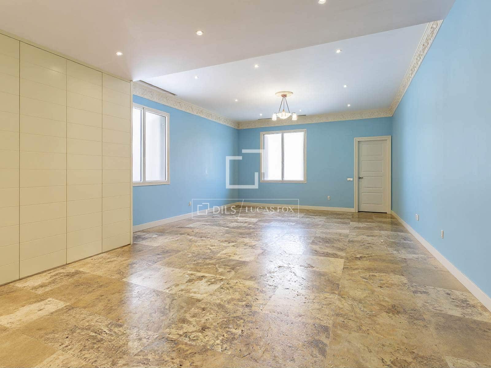 2 bedroom Apartment for sale in Madrid city with garage - € 5,500,000 (Ref: 9748353)