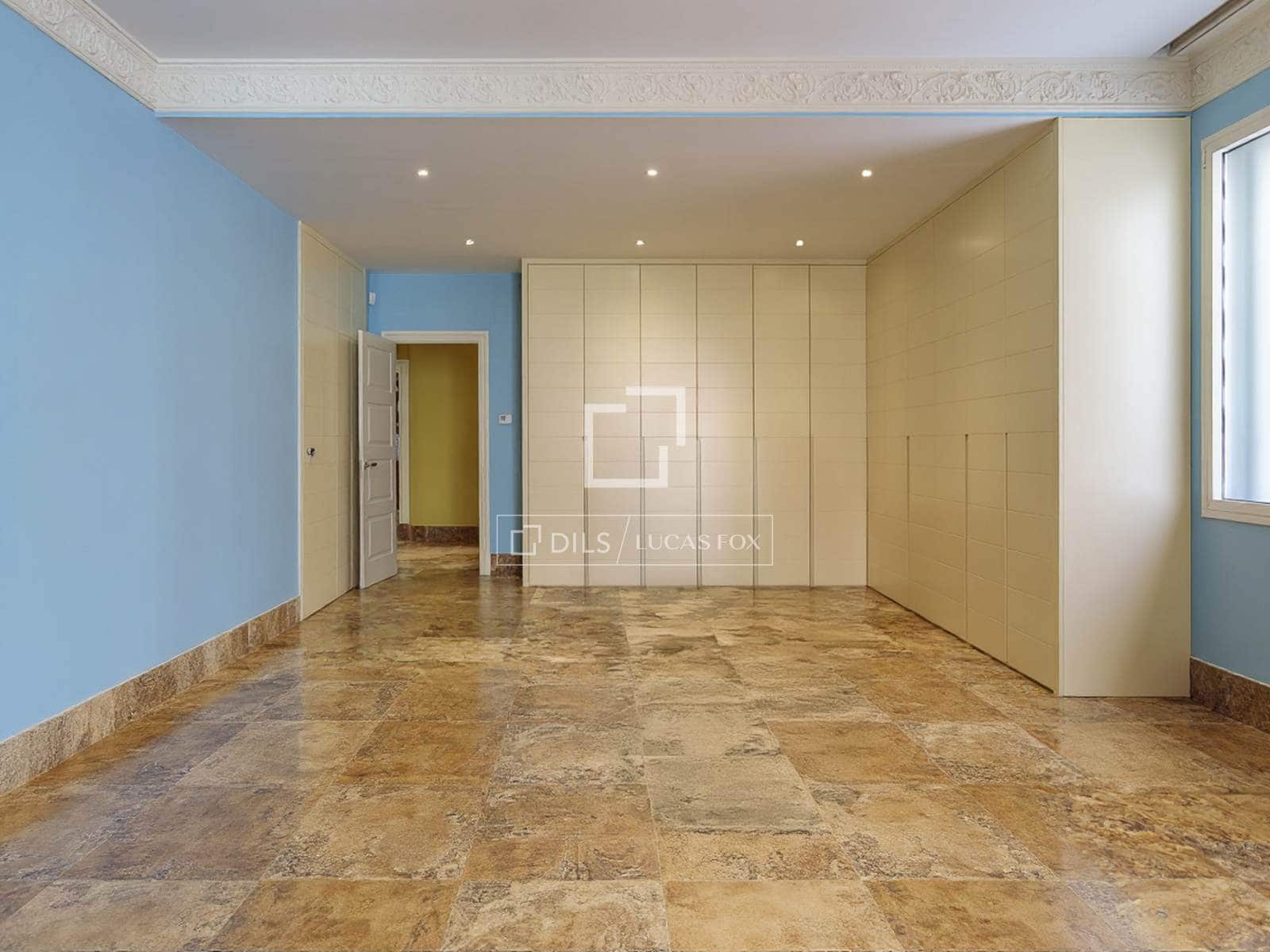 2 bedroom Apartment for sale in Madrid city with garage - € 5,500,000 (Ref: 9748353)