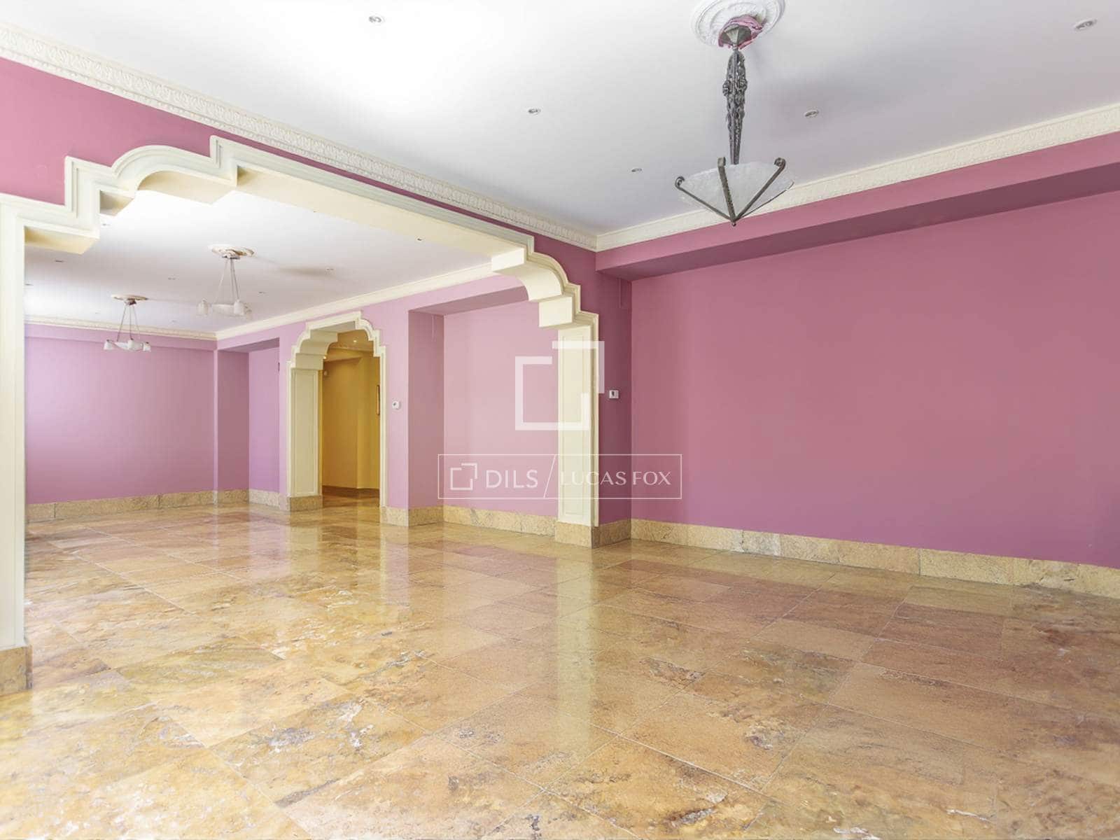 2 bedroom Apartment for sale in Madrid city with garage - € 5,500,000 (Ref: 9748353)