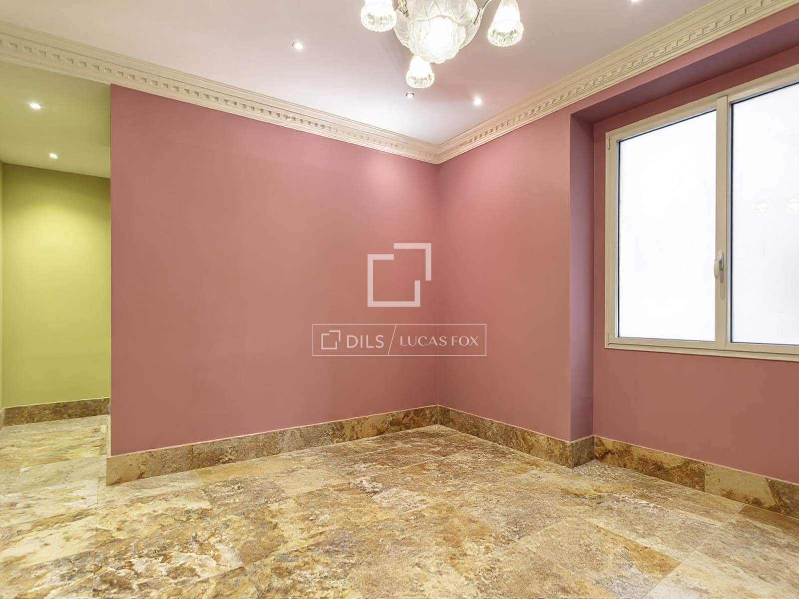 2 bedroom Apartment for sale in Madrid city with garage - € 5,500,000 (Ref: 9748353)