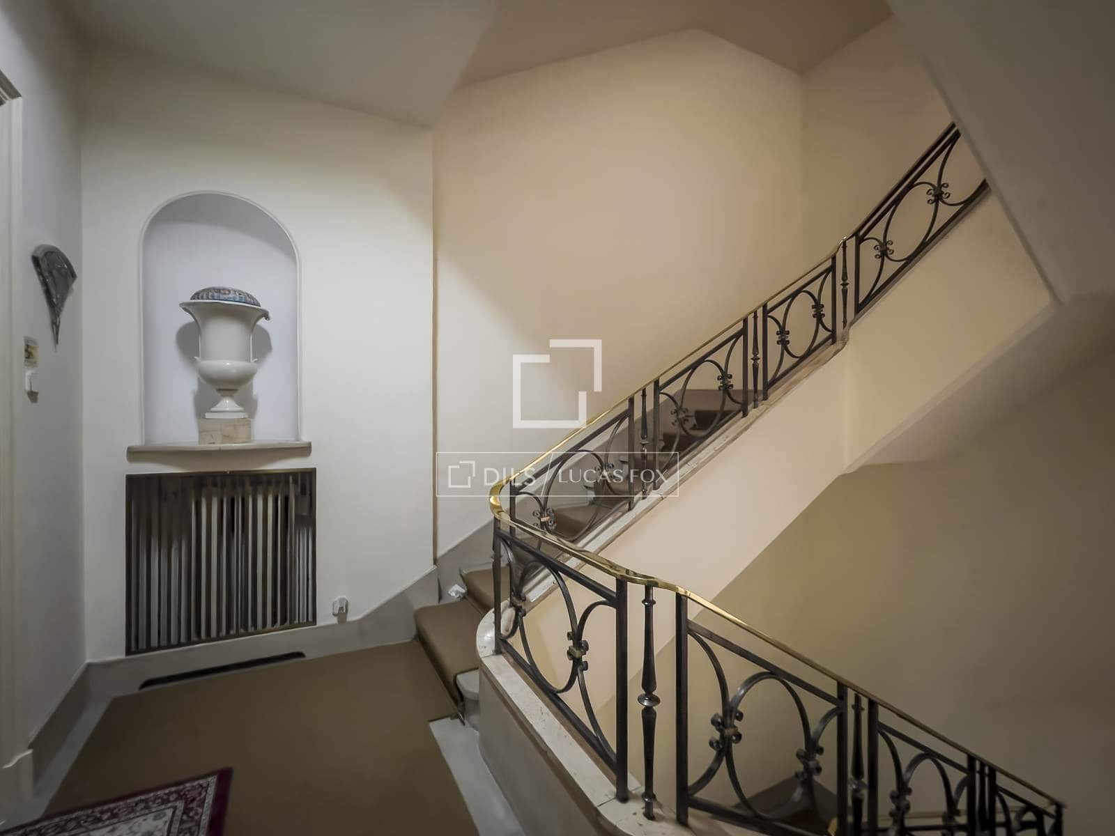 2 bedroom Apartment for sale in Madrid city with garage - € 5,500,000 (Ref: 9748353)