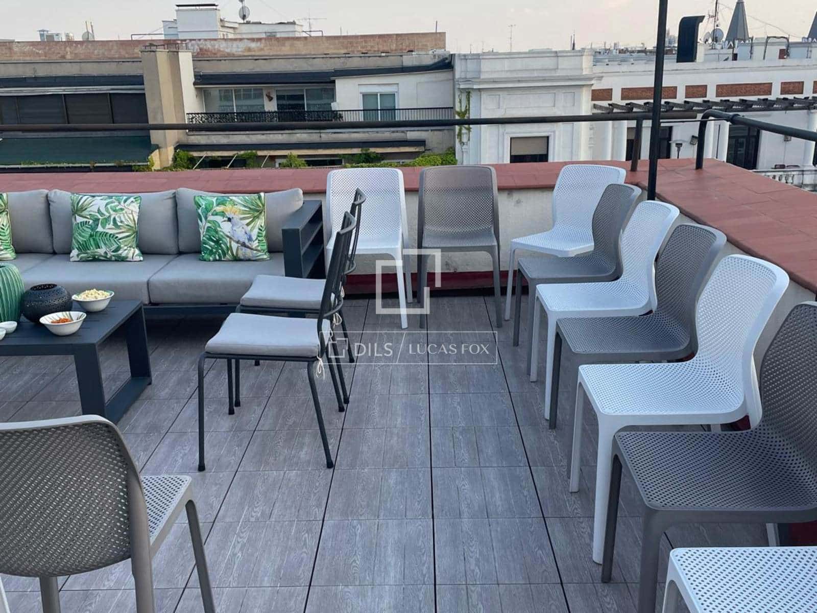 2 bedroom Apartment for sale in Madrid city with garage - € 5,500,000 (Ref: 9748353)